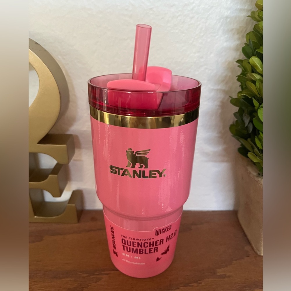 Stanley Limited Edition Wicked Glinda Tumbler